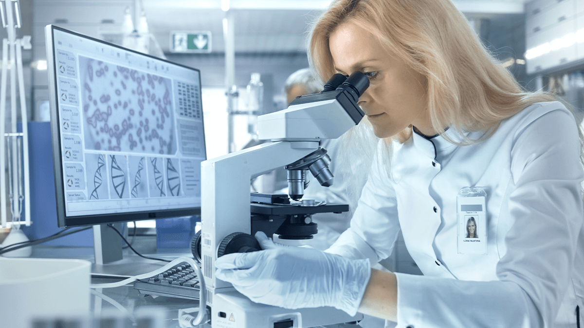 genetic-testing-in-lab-for-scoliosis-progression